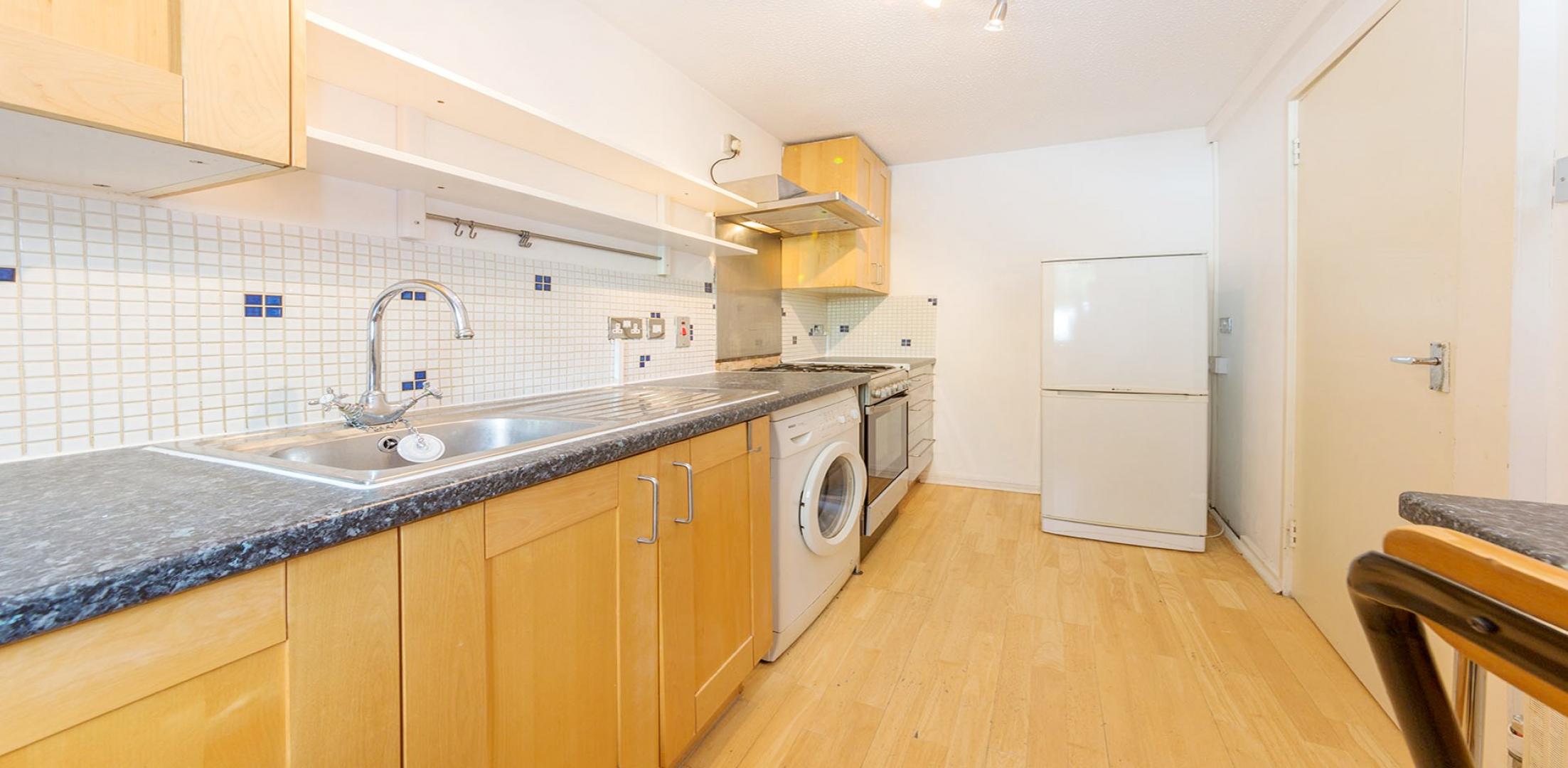 			HOT WATER AND HEATING INCLUDED , 1 Bedroom, 1 bath, 1 reception Flat			 Lymington Road, WEST HAMPSTEAD